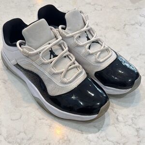 Jordan 11 Low – Black/White (Concord Style)
